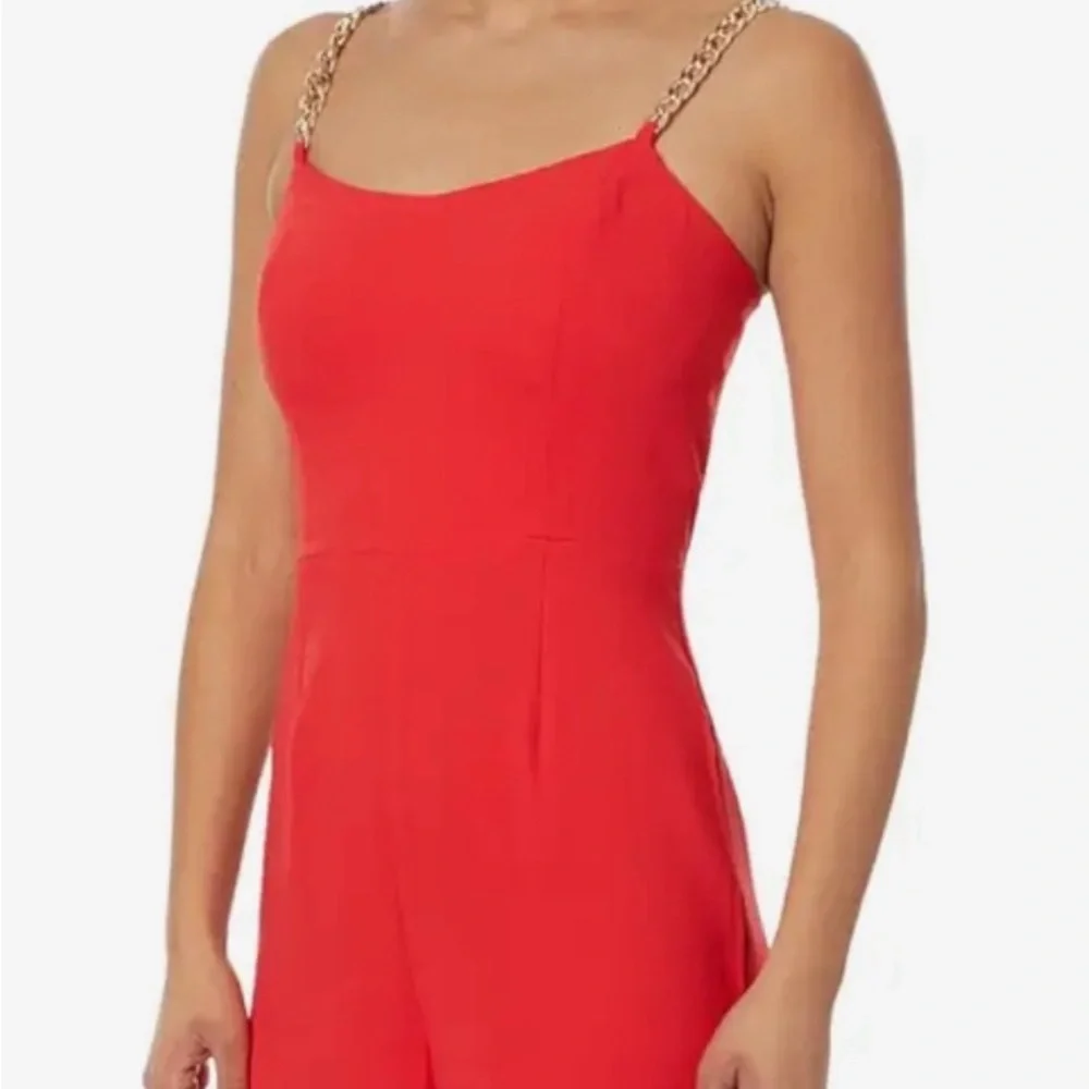 Lily Pulitzer beautiful red romper. Red tie belt not shown - Picture 1 of 5